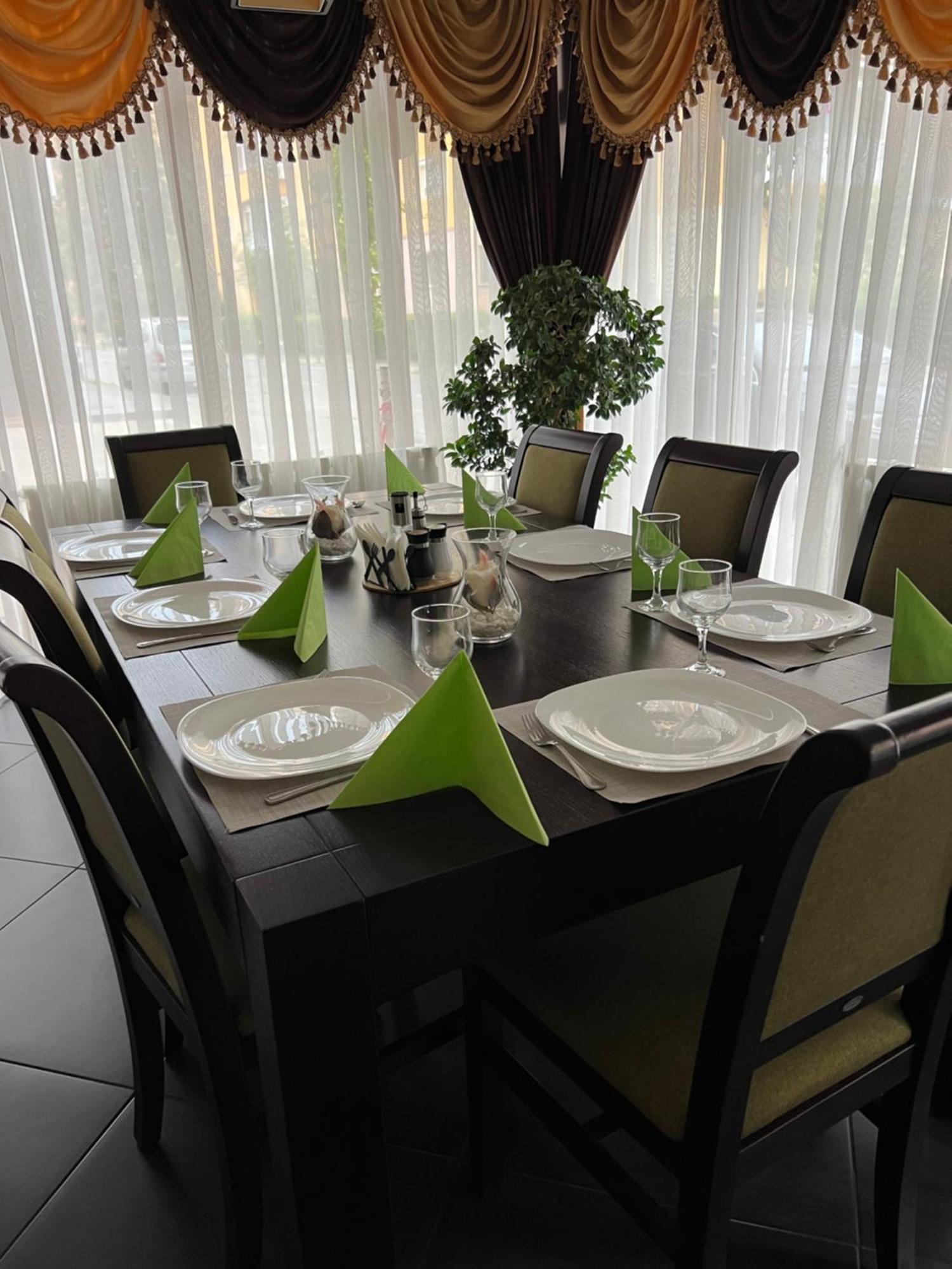 Hotel Palace Targu Jiu Ngoại thất bức ảnh