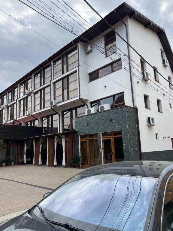 Hotel Palace Targu Jiu Ngoại thất bức ảnh