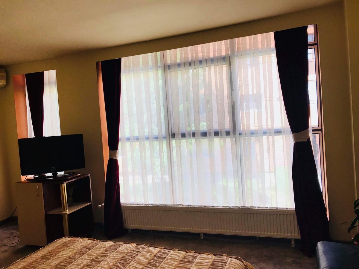 Hotel Palace Targu Jiu Ngoại thất bức ảnh